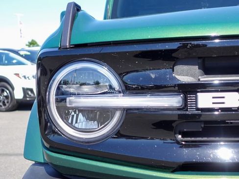 Used 2024 Ford Bronco Outer Banks AWD/4WD image 5