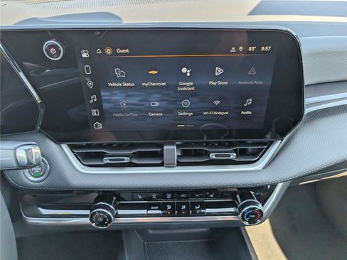 New 2026 Chevrolet Equinox LT w/ Safety and Technology Package FWD image 22