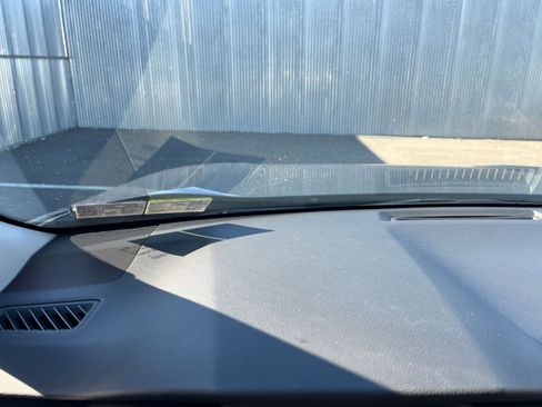 Used 2025 Toyota RAV4 XLE image 35