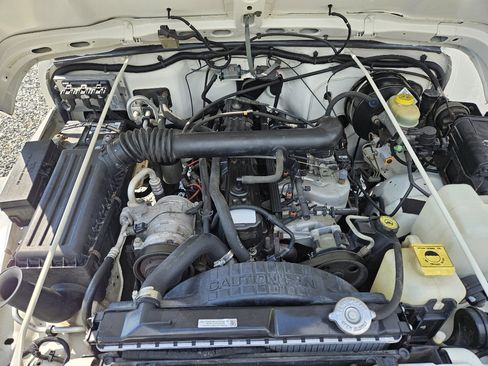 Used 1999 Jeep Wrangler Sahara image 16