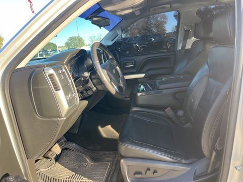Used 2018 Chevrolet Silverado 1500 LT w/ Texas Edition image 15