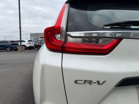 Used 2018 Honda CR-V LX image 9