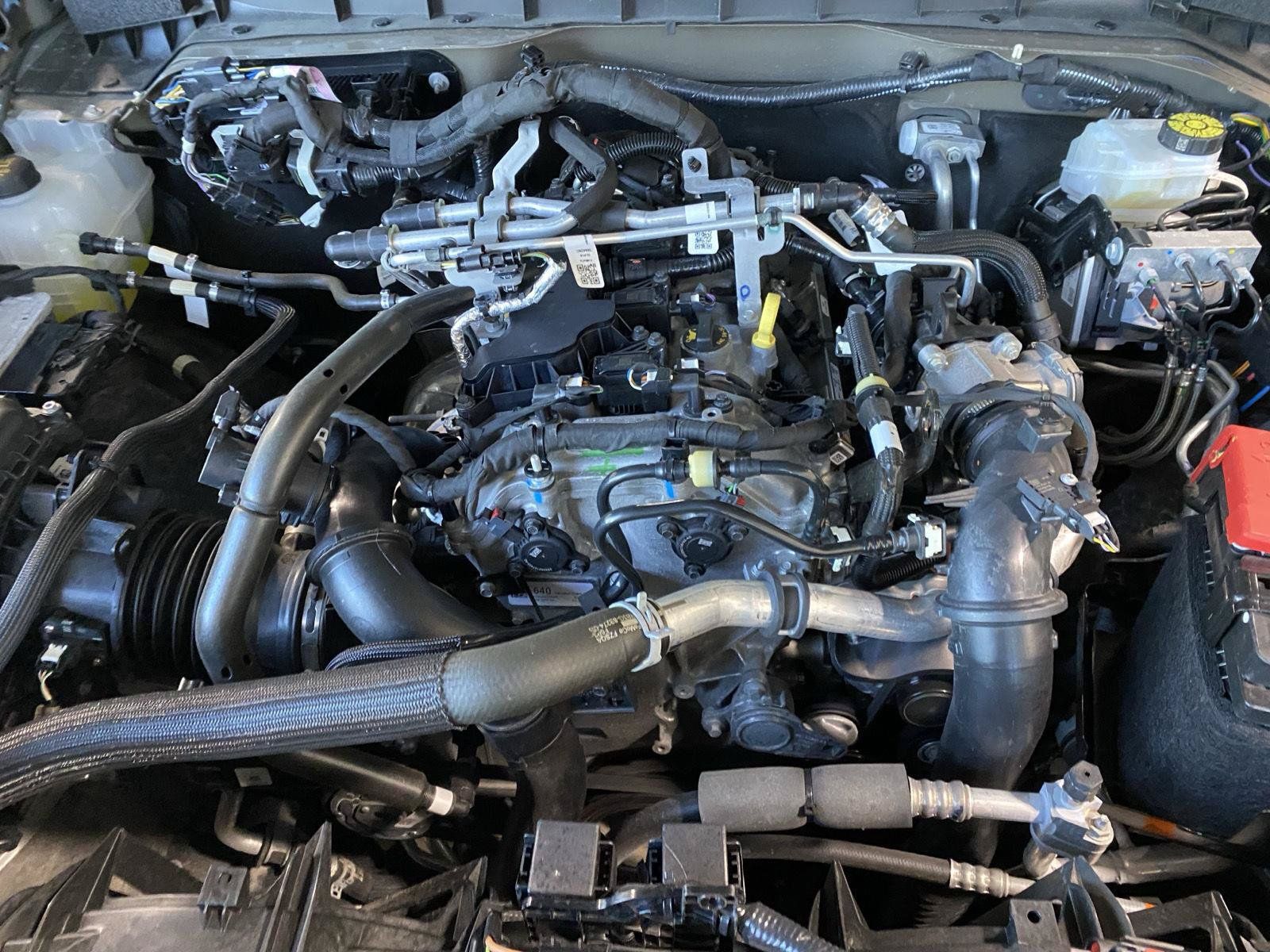 Used 2025 Ford Bronco Outer Banks AWD/4WD image 18