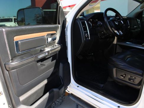 Used 2015 RAM 2500 Laramie image 10