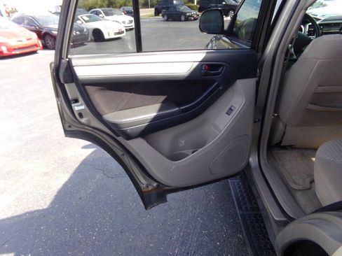 Used 2008 Toyota 4Runner SR5 image 18