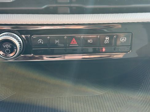 New 2026 Ford Explorer Active AWD/4WD image 23