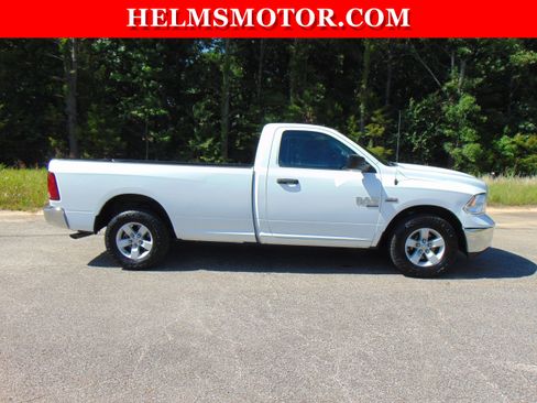Used 2019 RAM 1500 Tradesman w/ Popular Equipment Group RWD image 10