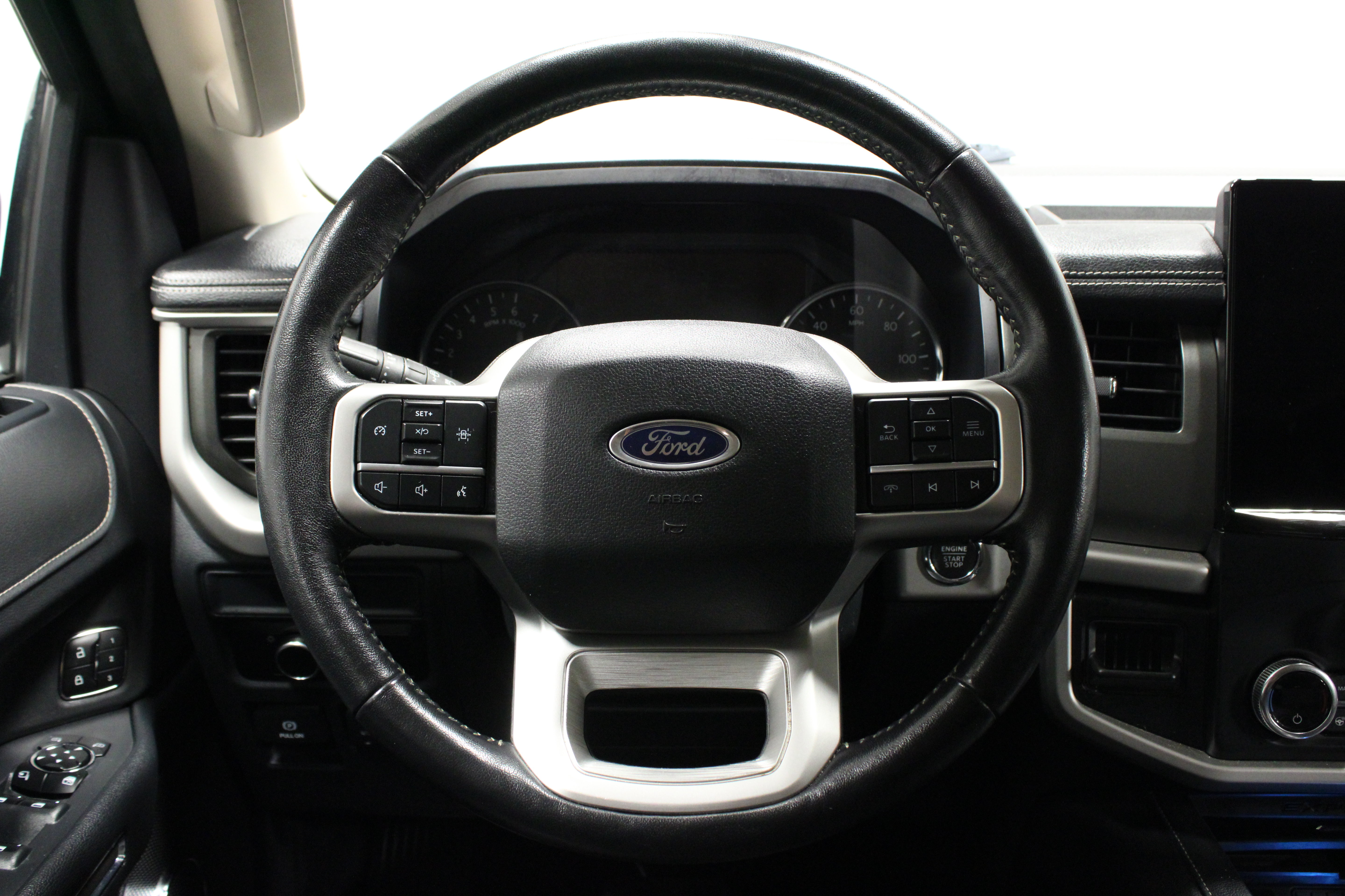Used 2024 Ford Expedition Max XLT AWD/4WD image 23