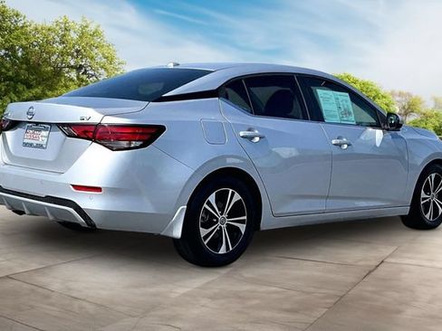 Certified 2022 Nissan Sentra SV FWD image 6