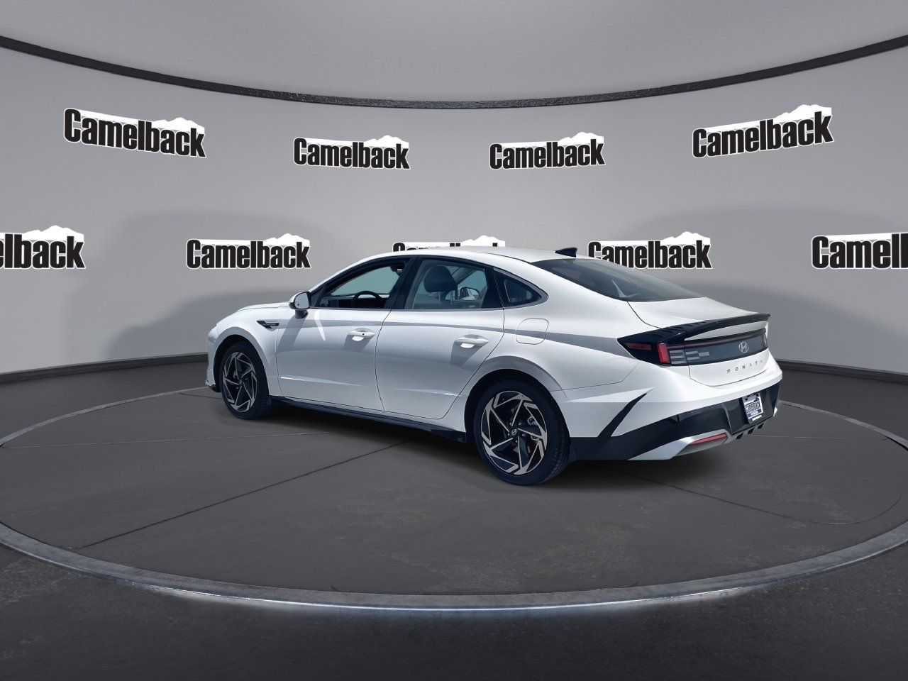 Used 2026 Hyundai Sonata SEL FWD image 5