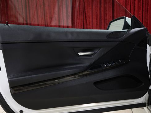 Used 2017 BMW 640i Convertible image 13