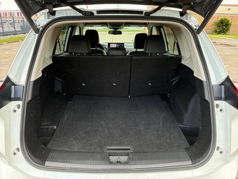 Used 2026 Nissan Rogue SL FWD image 27
