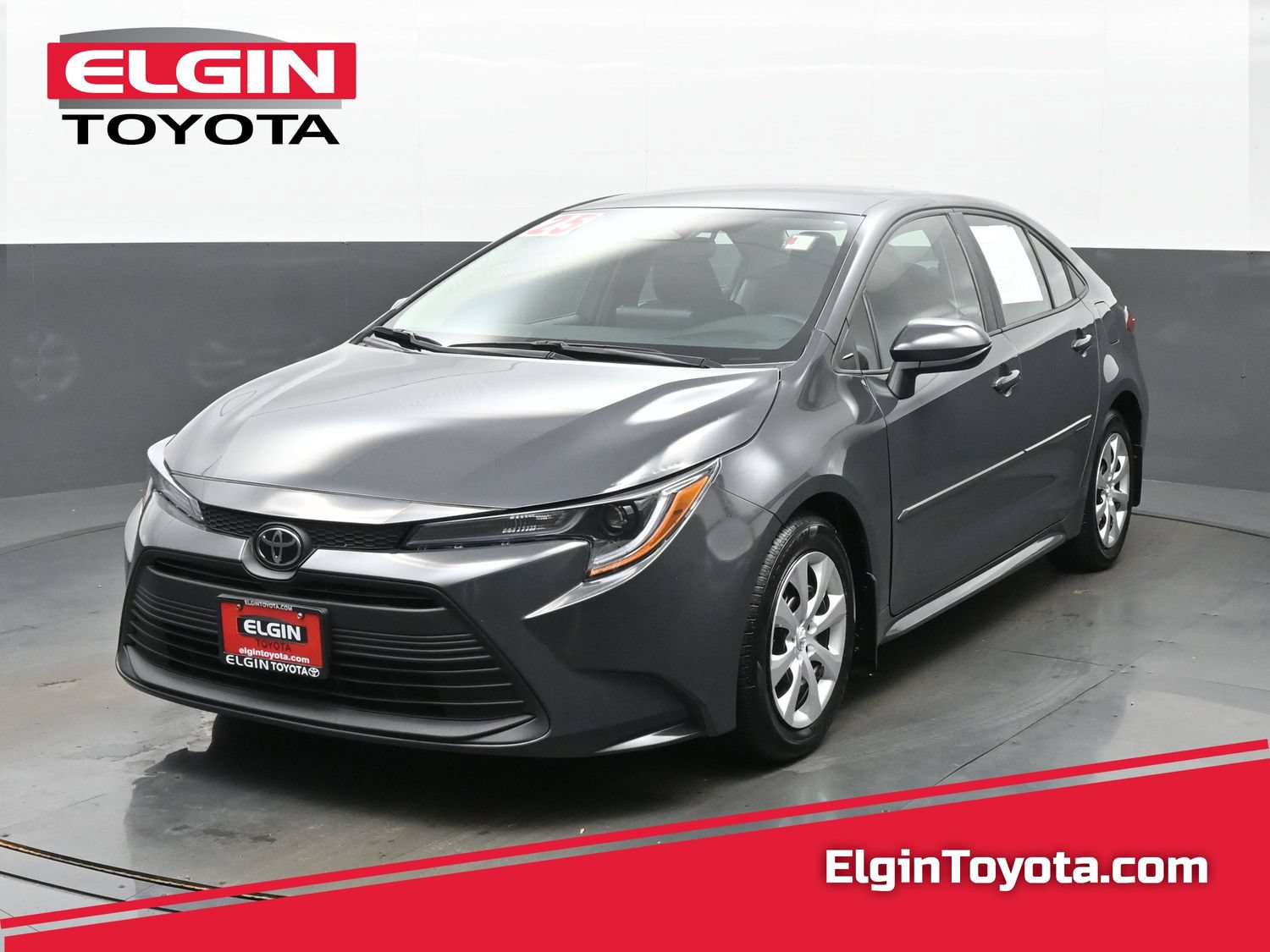 Used 2025 Toyota Corolla LE FWD image 1
