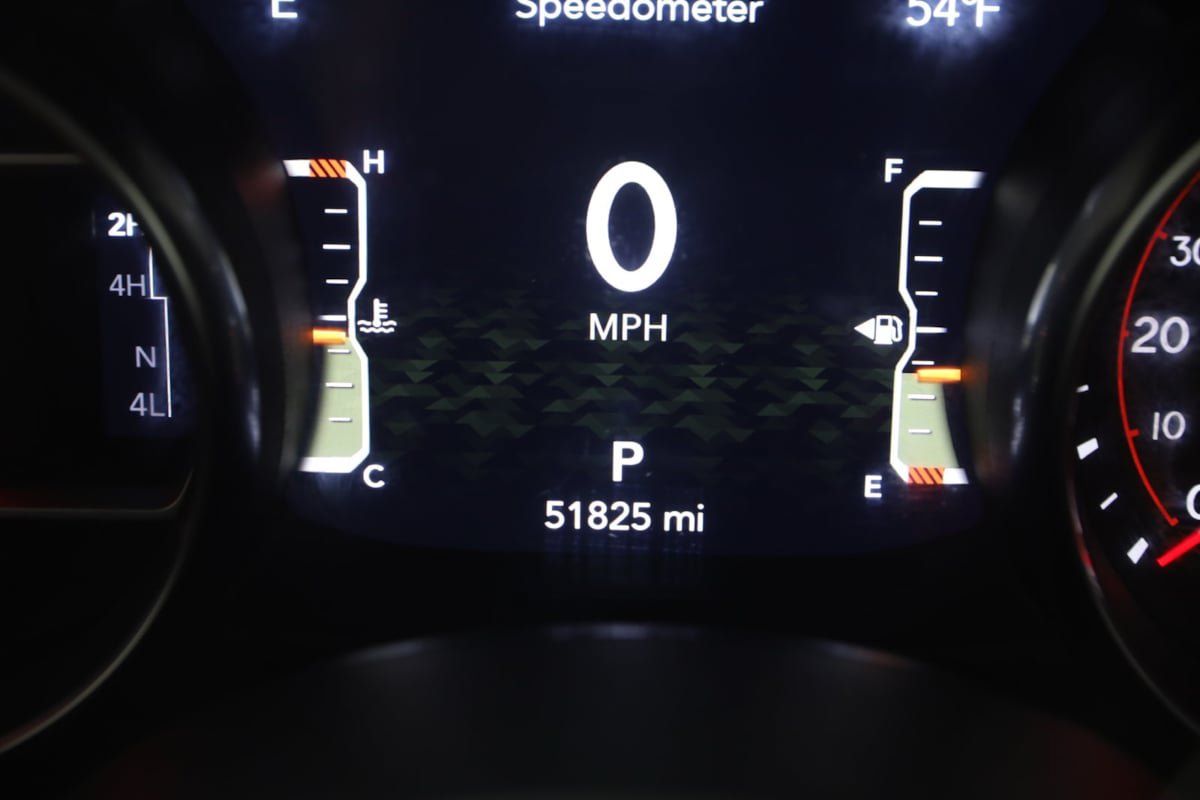 Used 2022 Jeep Gladiator Rubicon w/ Cold Weather Group AWD/4WD image 29