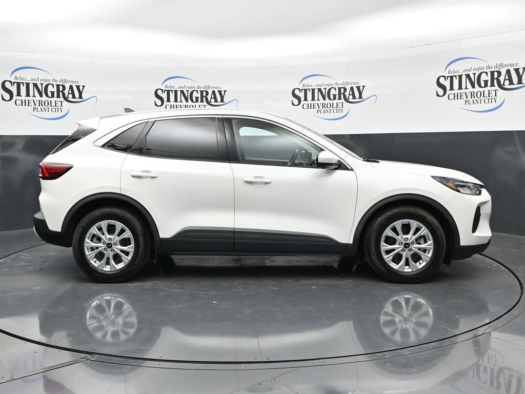 Used 2023 Ford Escape Active w/ Tech Pack #2 FWD image 8