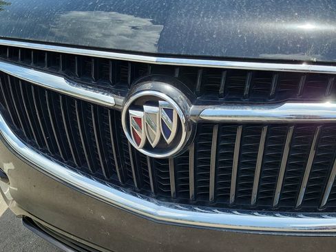 Used 2021 Buick Enclave Essence FWD image 6