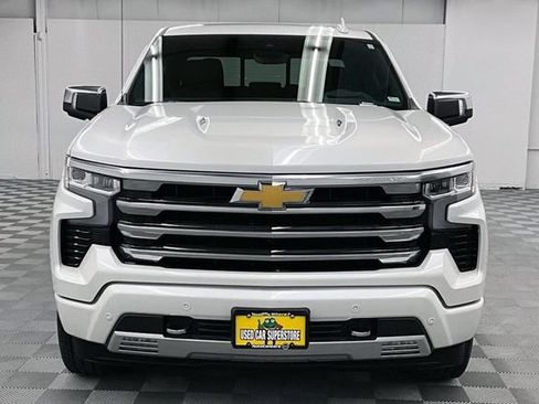 Used 2024 Chevrolet Silverado 1500 High Country w/ High Country Premium Package AWD/4WD image 4