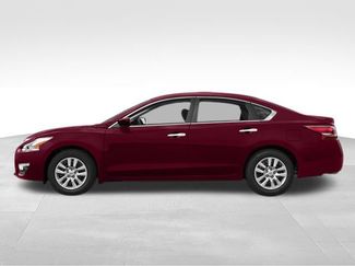 Used 2013 Nissan Altima 2.5 S FWD video 3