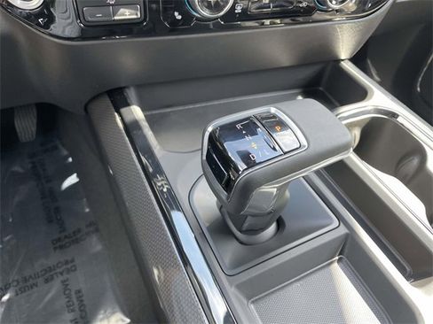 Used 2024 Chevrolet Silverado 1500 ZR2 w/ Technology Package image 24