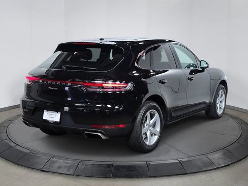 Certified 2021 Porsche Macan AWD/4WD image 7
