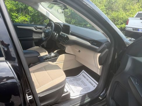 Used 2022 Ford Escape SE AWD/4WD image 16