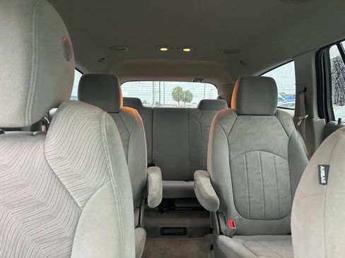 Used 2017 Buick Enclave Convenience FWD image 18