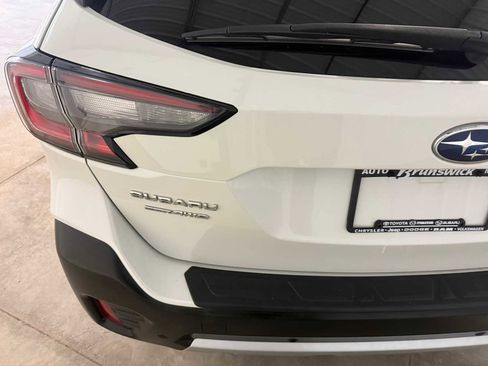 Used 2021 Subaru Outback Touring XT AWD/4WD image 16