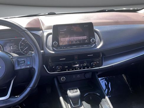 Used 2023 Nissan Rogue SV w/ SV Premium Package AWD/4WD image 9