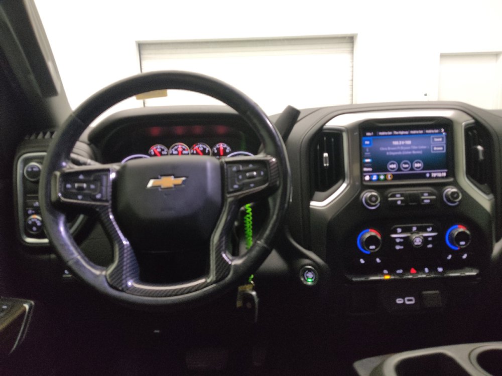 Used 2021 Chevrolet Silverado 1500 LT RWD image 22