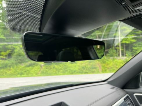 Used 2023 Volkswagen Atlas Cross Sport SEL AWD/4WD image 26