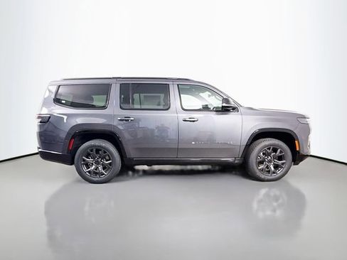 New 2026 Jeep Grand Wagoneer Limited AWD/4WD image 8