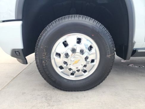 New 2026 Chevrolet Silverado 3500 High Country w/ High Country Premium Package AWD/4WD image 24