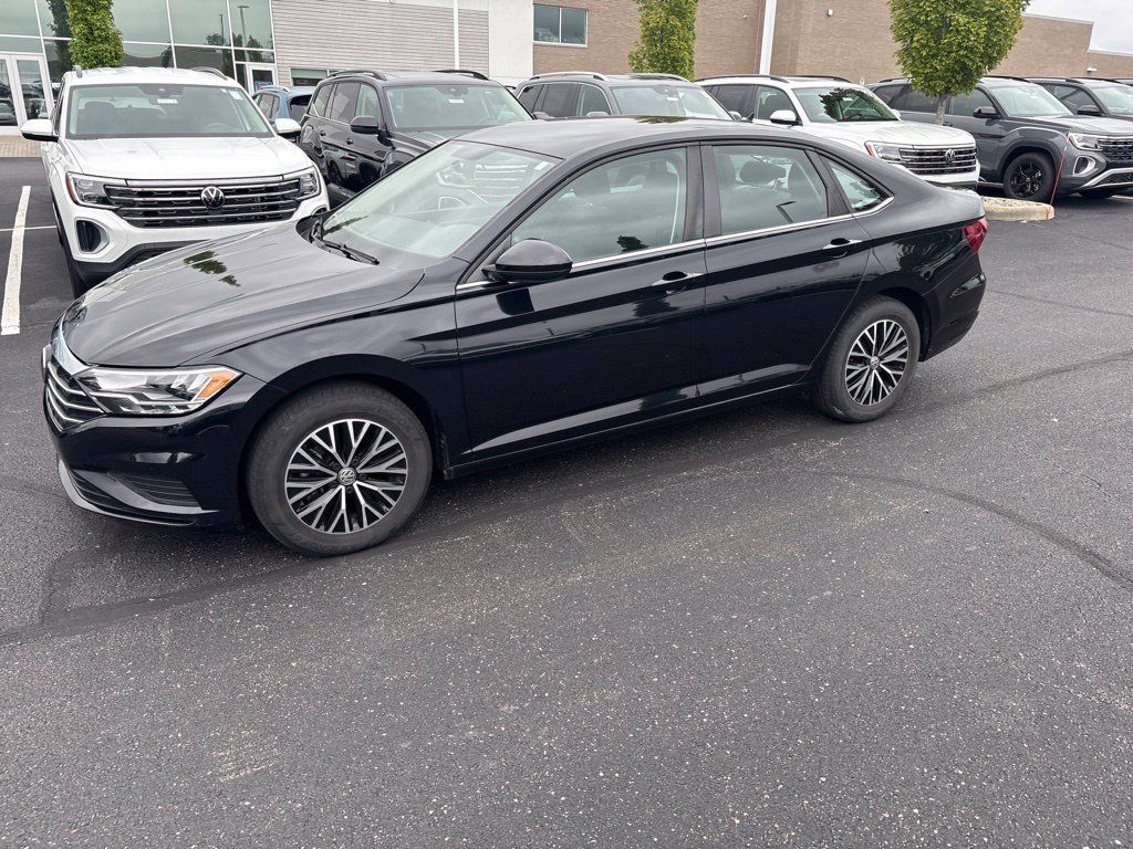 Used 2021 Volkswagen Jetta S FWD image 2
