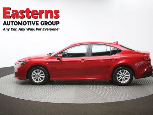 Used 2025 Toyota Camry LE FWD image 59