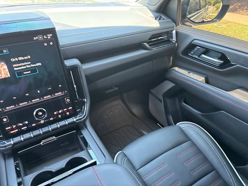 Used 2026 GMC Yukon AT4 Ultimate w/ LPO, Floor Liner Package AWD/4WD image 27