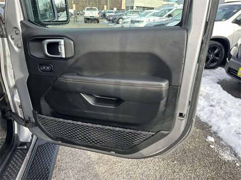 Certified 2020 Jeep Wrangler Unlimited Sahara image 27