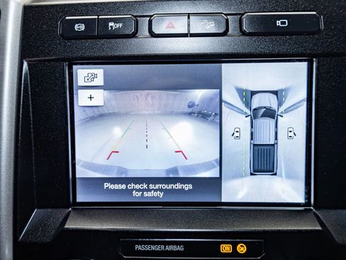 Used 2019 Ford F350 Lariat image 18