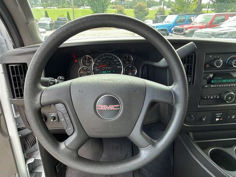 Used 2025 GMC Savana 3500 LT w/ LT Preferred Equipment Group RWD image 25
