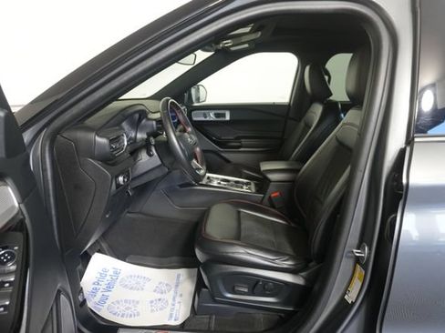 Certified 2023 Ford Explorer ST-Line w/ Class IV Trailer Tow Package AWD/4WD image 22