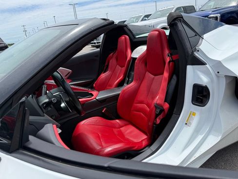 Used 2021 Chevrolet Corvette Stingray Preferred Conv w/ 2LT RWD image 21