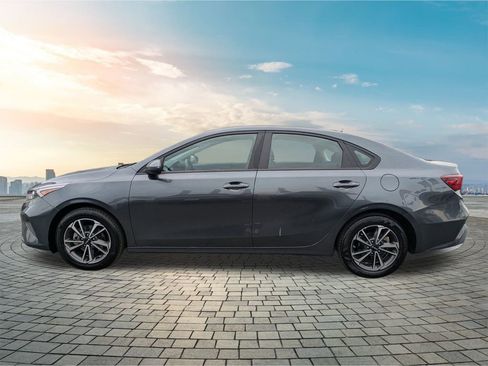 Used 2024 Kia Forte LXS image 8