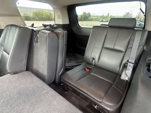 Used 2013 Chevrolet Tahoe LT w/ Luxury Package AWD/4WD image 29