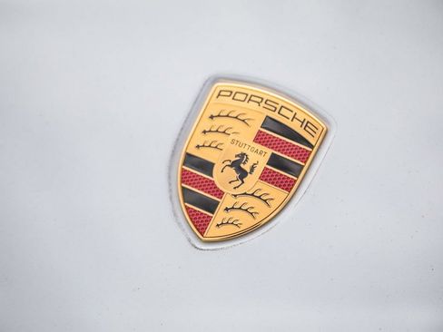 Certified 2025 Porsche 911 Carrera GTS RWD image 28