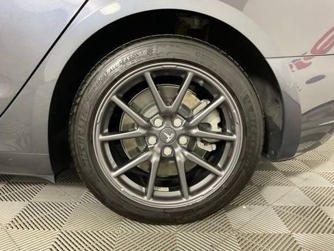 Used 2018 Tesla Model 3 Long Range image 10