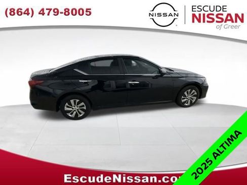 New 2025 Nissan Altima 2.5 S image 9