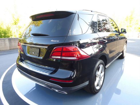 Used 2019 Mercedes-Benz GLE 400 4MATIC image 10