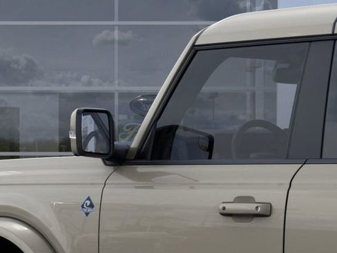 New 2025 Ford Bronco Outer Banks AWD/4WD image 23