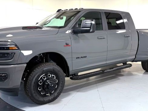 New 2026 RAM 3500 Laramie w/ Night Edition AWD/4WD image 8