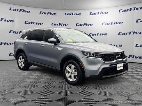 Used 2022 Kia Sorento LX image 8