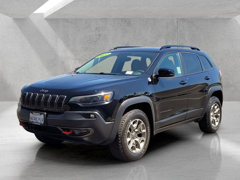 Used 2022 Jeep Cherokee Trailhawk AWD/4WD image 9